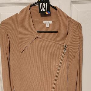 #21 The Grounded Collection 🤎 🕊